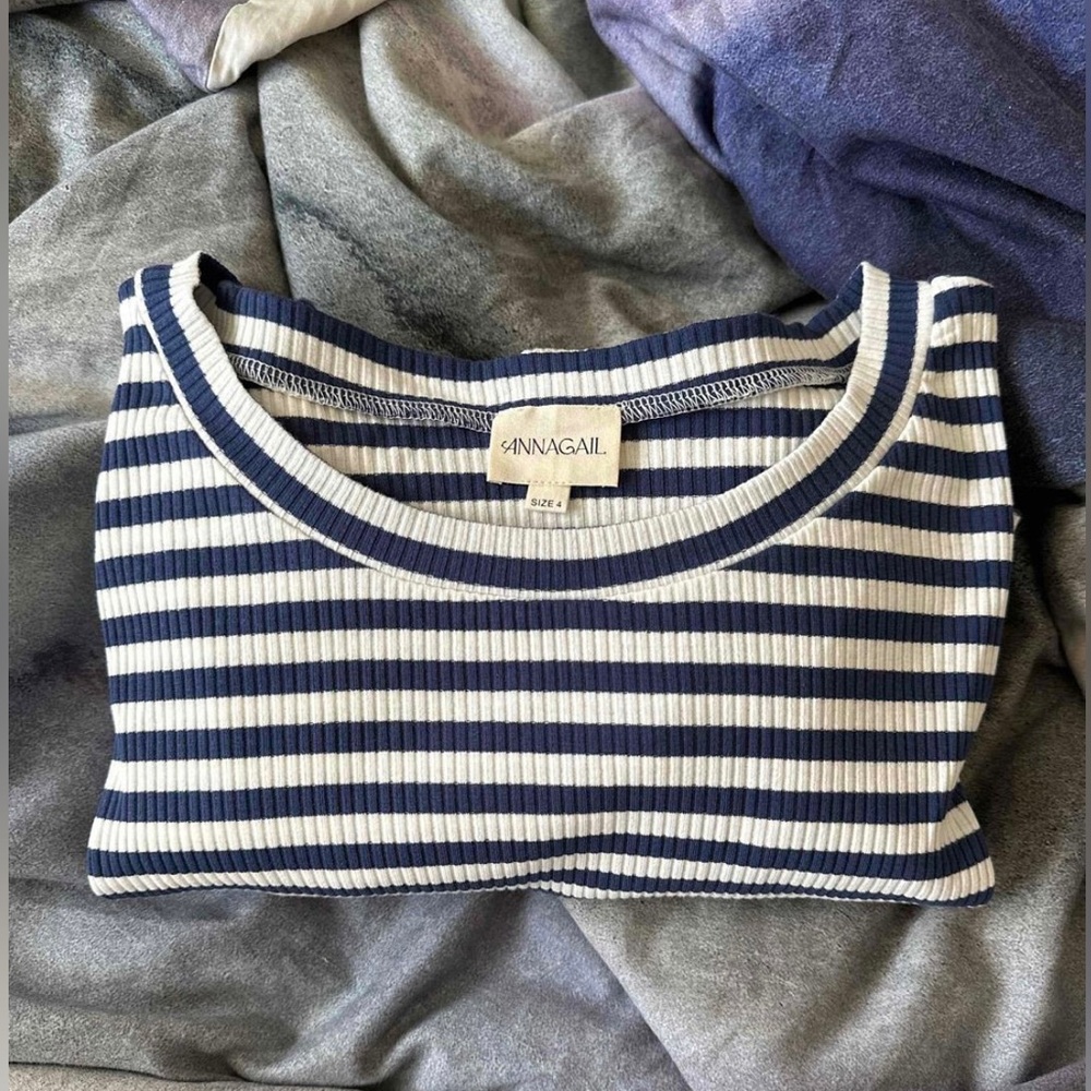 Annagail Yvonne tee